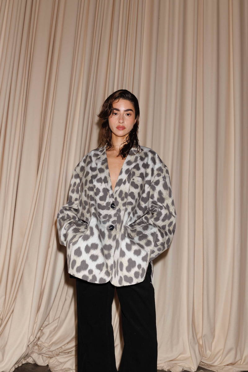 BEAU BLAZER