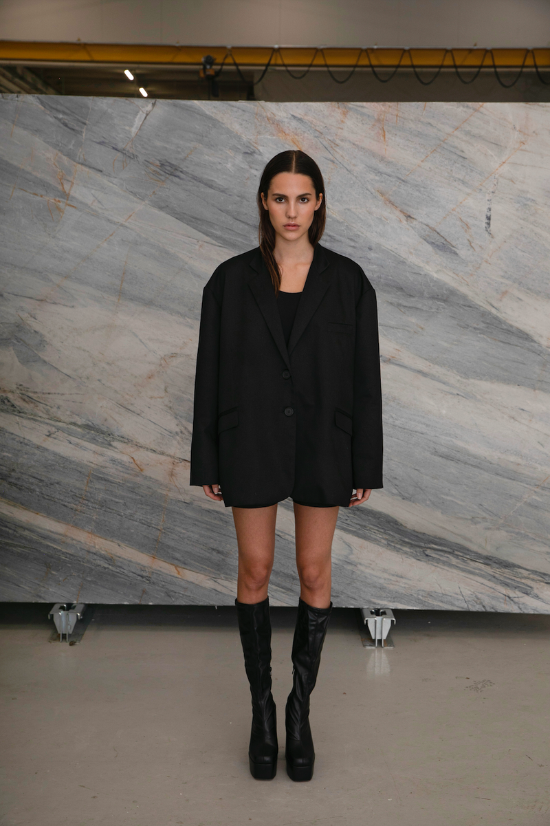 ELIOTT OVERSIZED BLAZER - BLACK